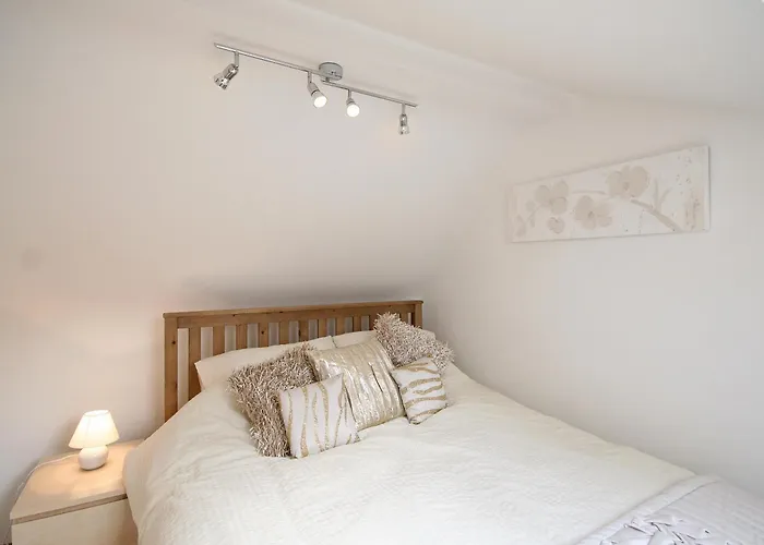 Barn Cottage - E5560