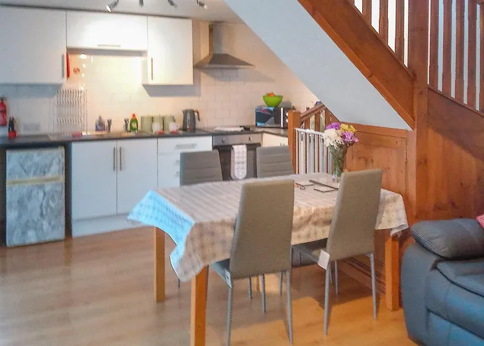 Barn Cottage - E5560